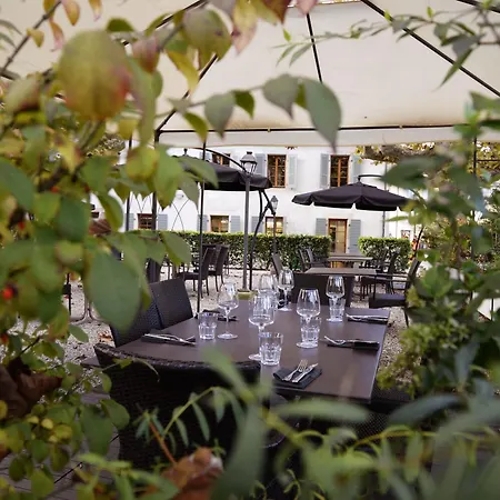 Communale De Carouge Hotel